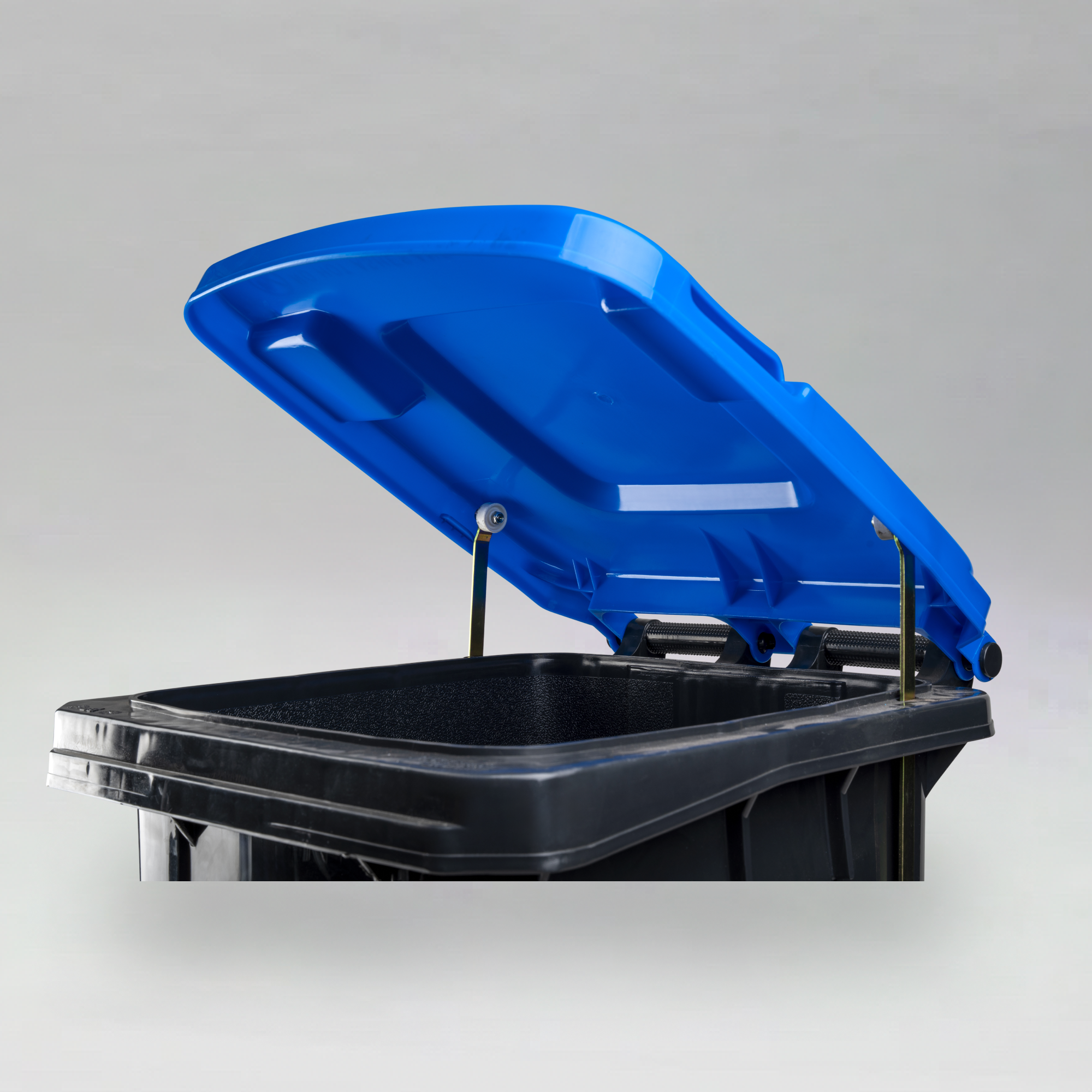 Plastic Pedal Wheelie Bin 120L