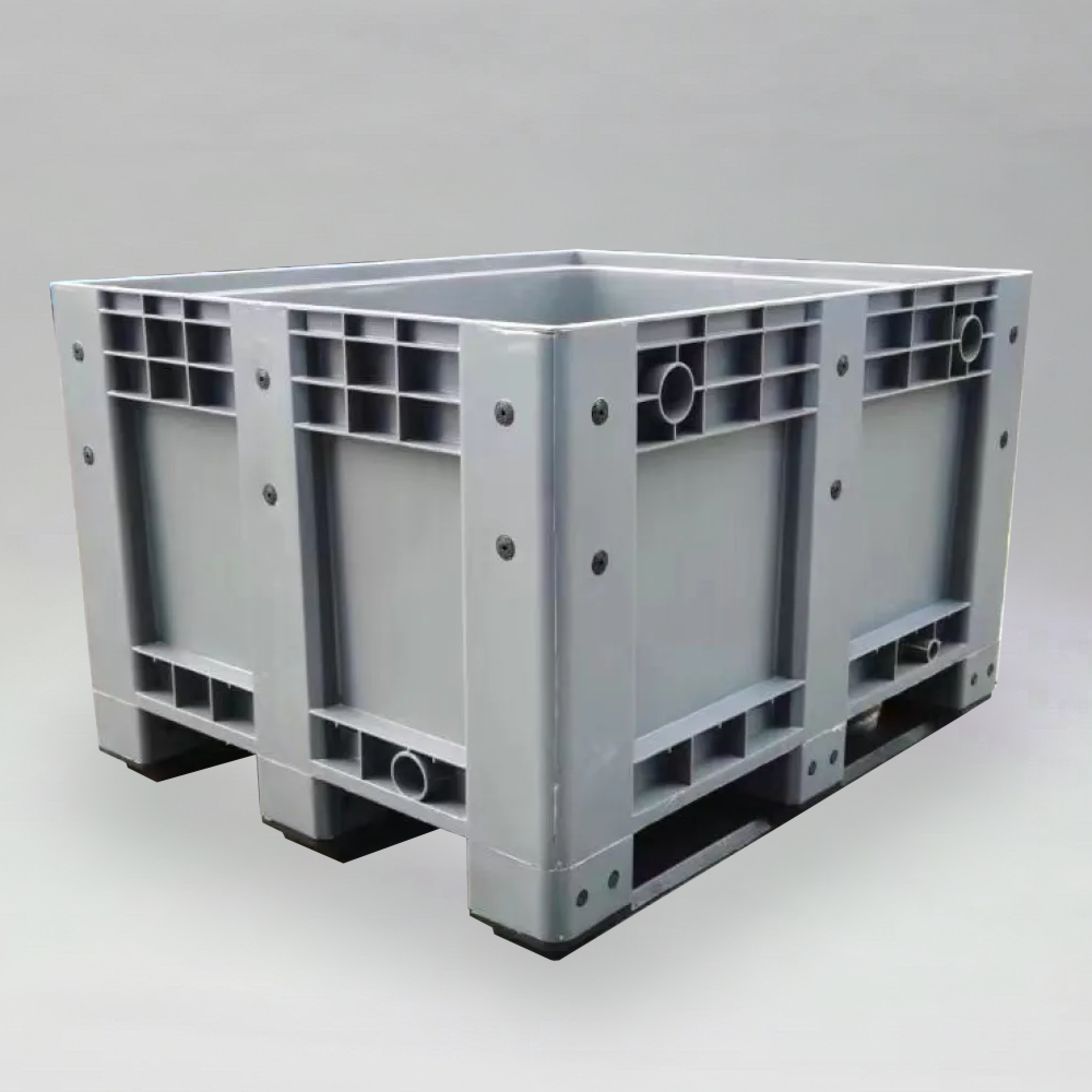 Agribin Pallet Bin 610 Litres.  ON SPECIAL NORMALLY $514 + GST